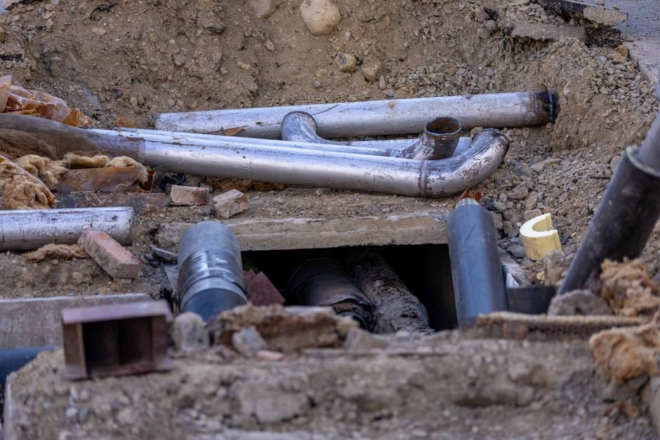 How Much Does Sewer Line Repair Cost in Murrieta, CA? — Photo by Sergei Starostin on Pexels